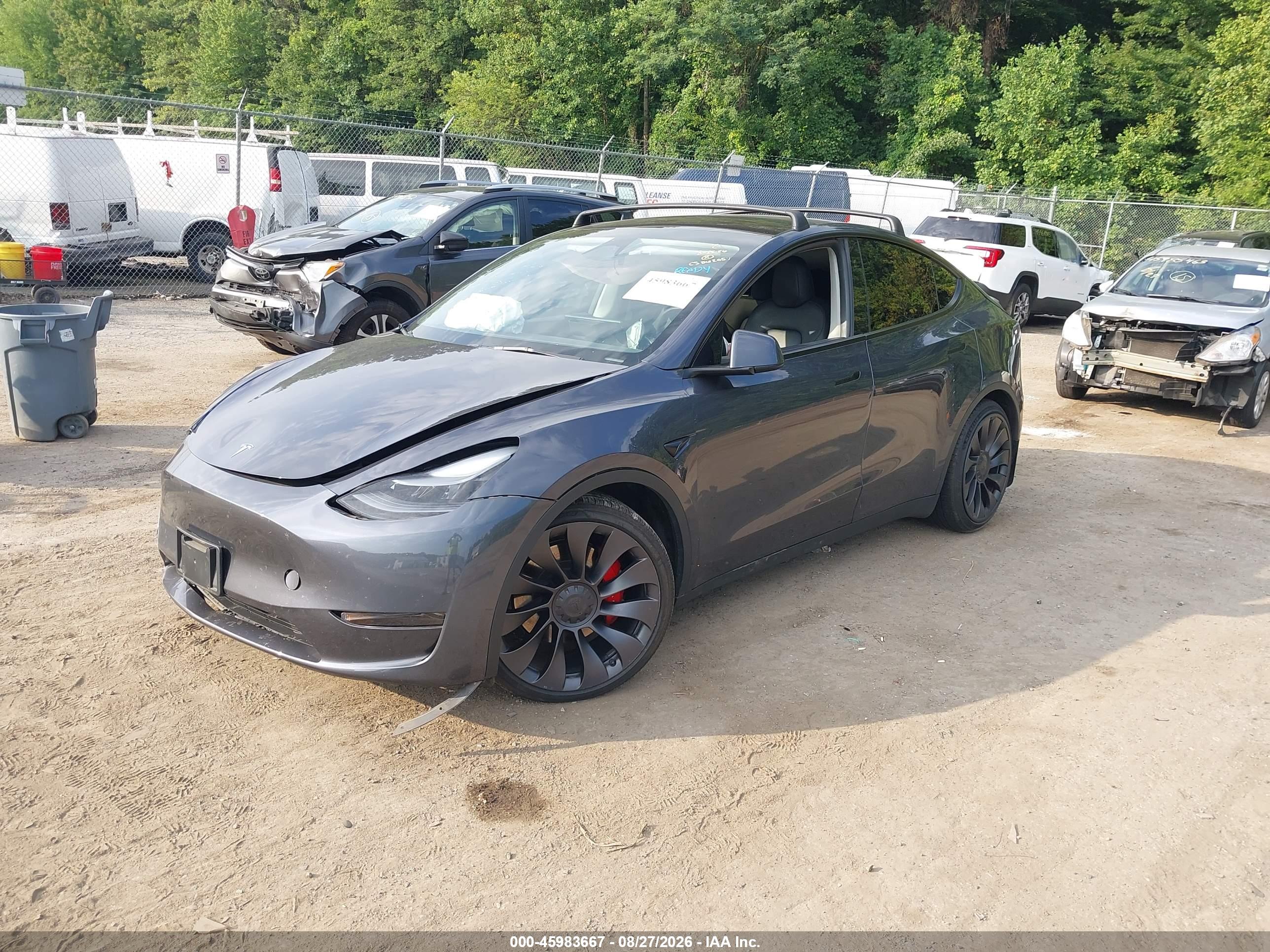 2023 TESLA MODEL Y — I2