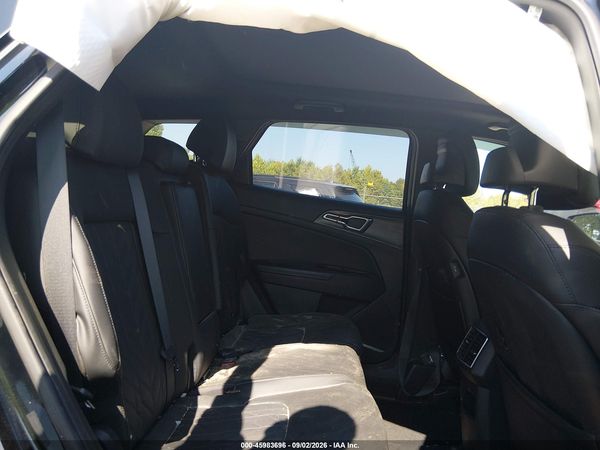 2023 KIA SPORTAGE X-LINE — I8