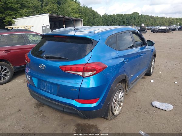 2017 HYUNDAI TUCSON SE — I4