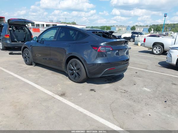 2025 TESLA MODEL Y — I3