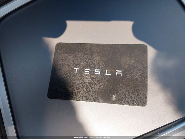 2025 TESLA MODEL Y — I11