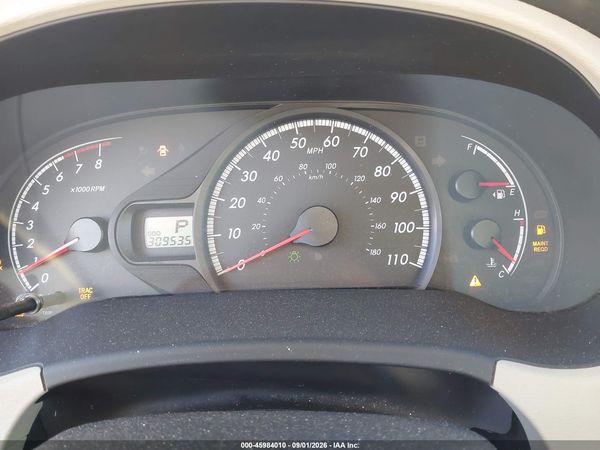 2012 TOYOTA SIENNA LE V6 8 PASSENGER — I7
