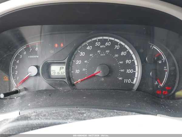 2014 TOYOTA SIENNA LE V6 8 PASSENGER — I7