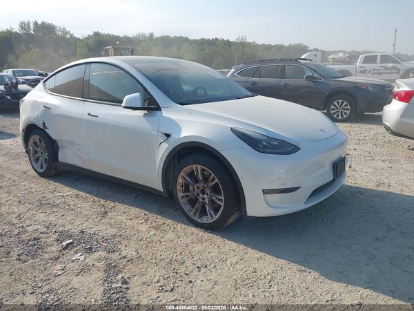 2021 TESLA MODEL Y — I1