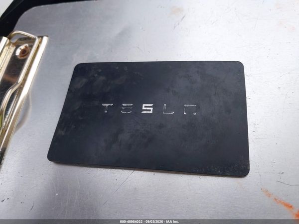 2021 TESLA MODEL Y — I11