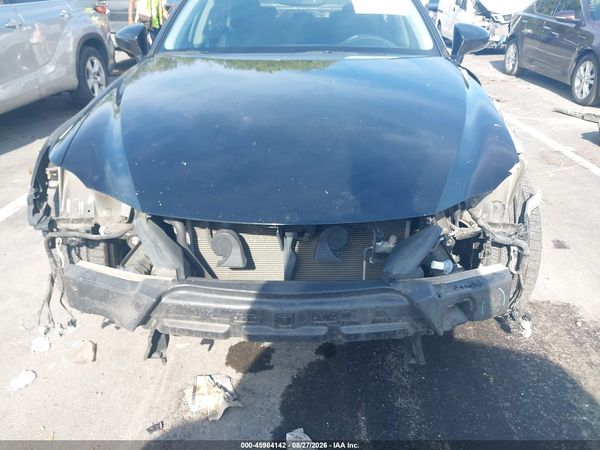 2016 LEXUS IS 200T