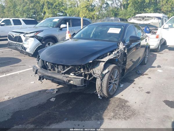 2016 LEXUS IS 200T