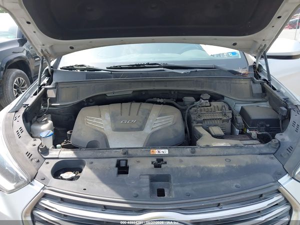 2018 HYUNDAI SANTA FE SE — I10