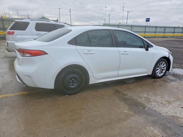 2022 TOYOTA COROLLA