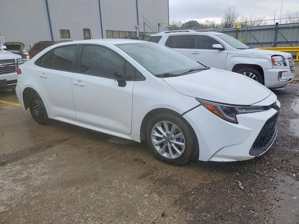 2022 TOYOTA COROLLA