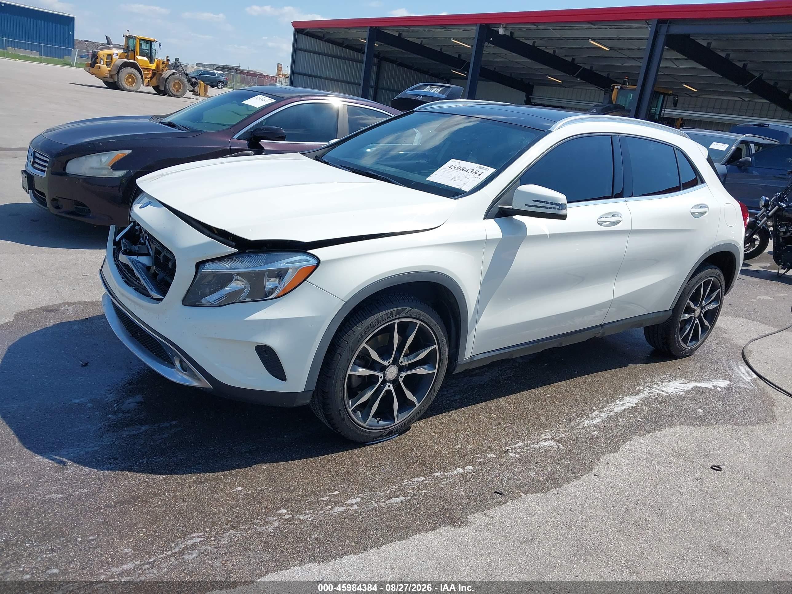 2016 MERCEDES-BENZ GLA 250 4MATIC — I2