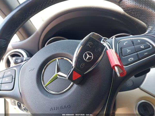 2016 MERCEDES-BENZ GLA 250 4MATIC — I11