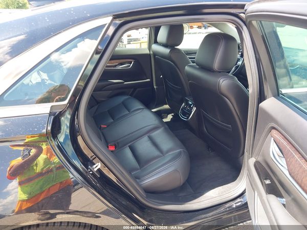 2016 CADILLAC XTS LUXURY COLLECTION — I8
