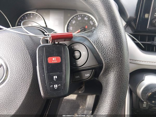 2019 TOYOTA RAV4 XLE — I11