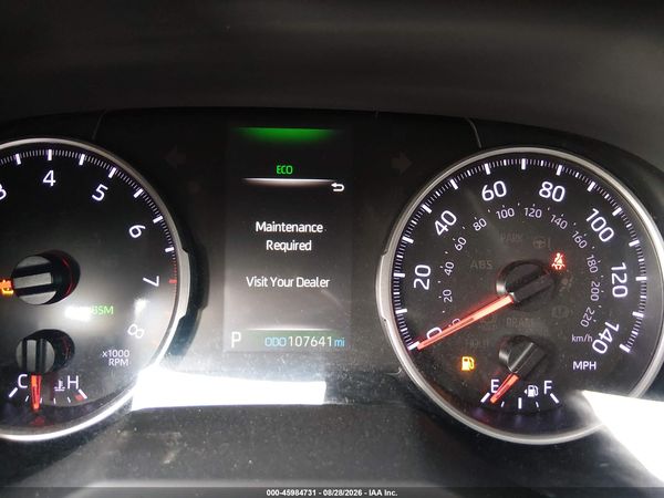 2019 TOYOTA RAV4 XLE — I118