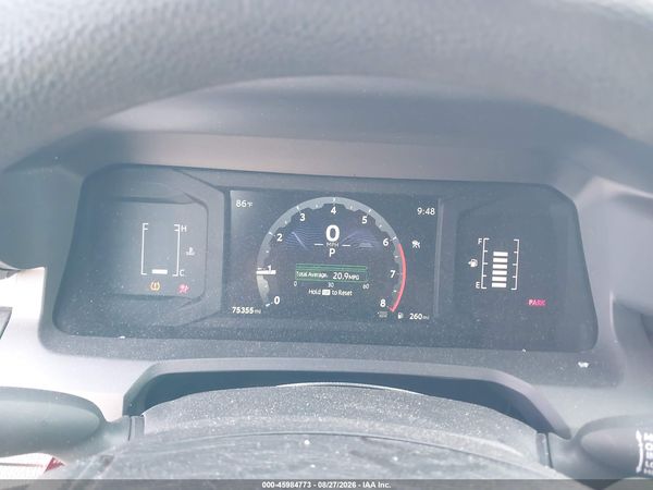2025 TOYOTA TACOMA SR — I7
