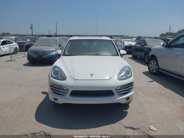 2012 PORSCHE CAYENNE