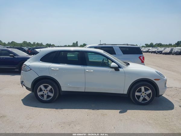 2012 PORSCHE CAYENNE