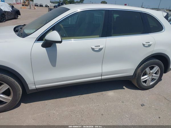 2012 PORSCHE CAYENNE
