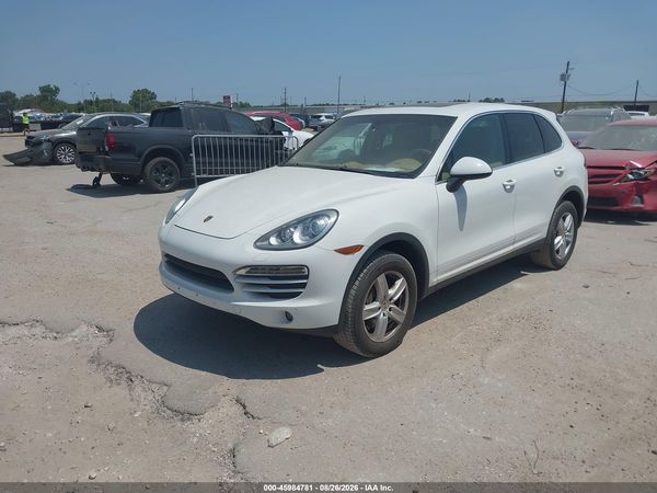 2012 PORSCHE CAYENNE