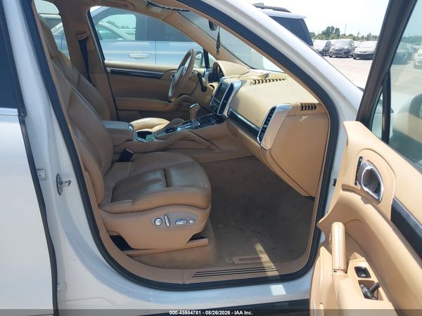 2012 PORSCHE CAYENNE