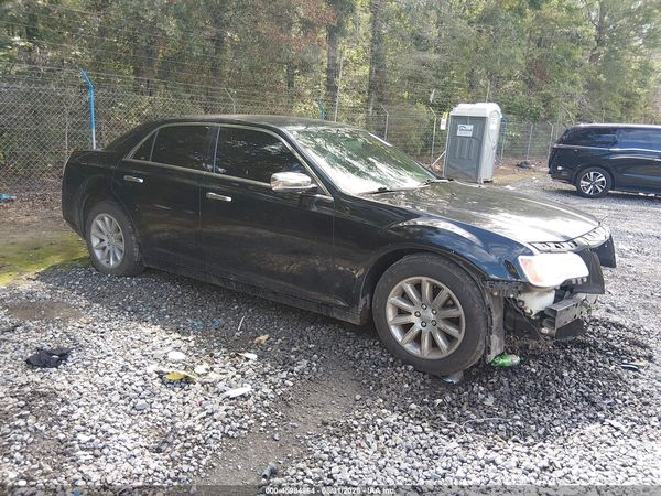 2014 CHRYSLER 300 — I1
