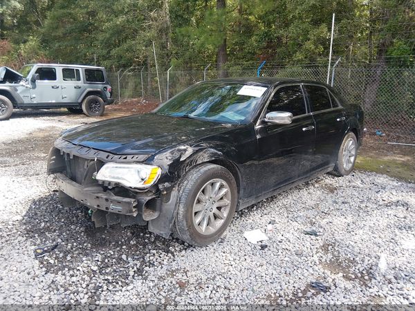 2014 CHRYSLER 300 — I2