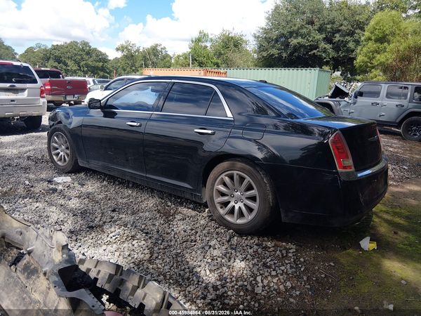 2014 CHRYSLER 300 — I3