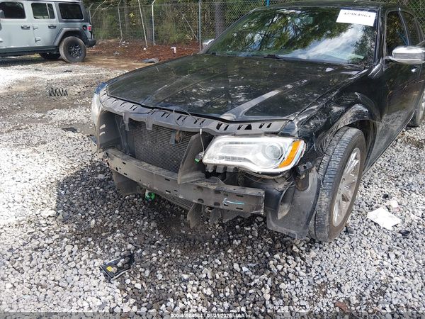 2014 CHRYSLER 300 — I6