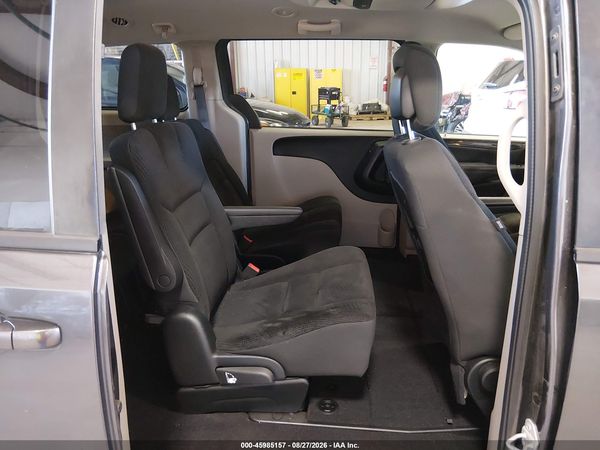 2017 DODGE GRAND CARAVAN SE — I8