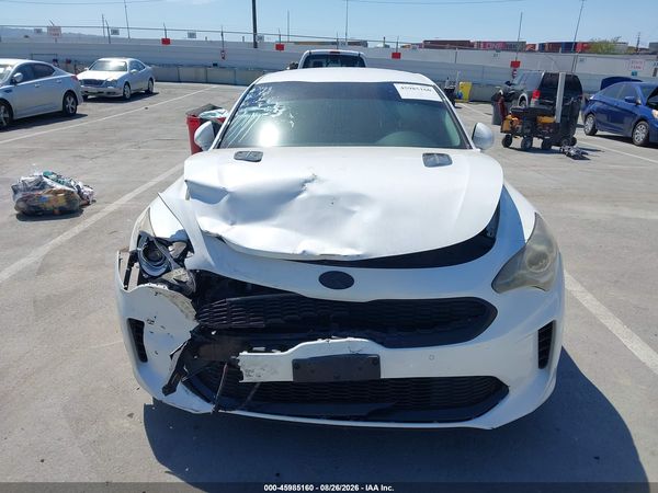 2019 KIA STINGER Base — I115
