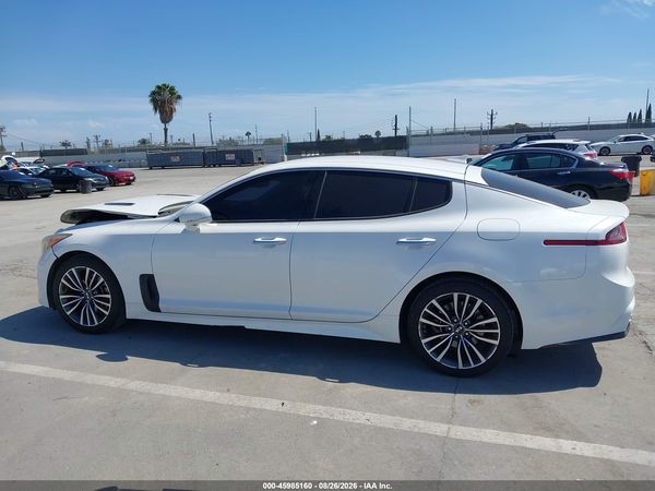 2019 KIA STINGER Base — I117