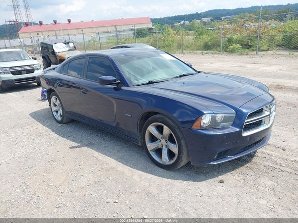 2013 DODGE CHARGER R/T — I1
