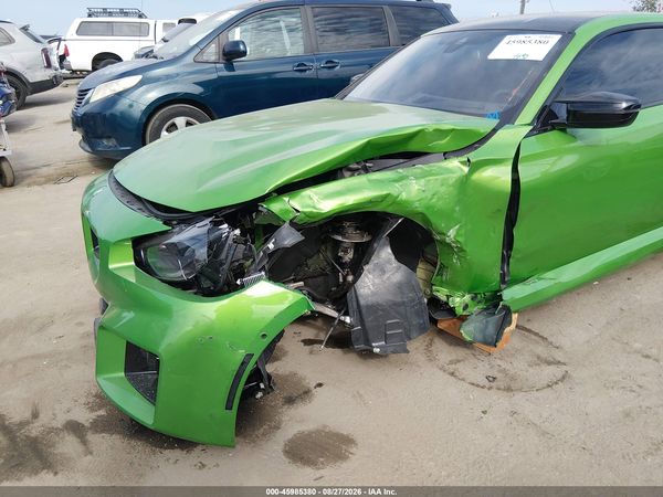 2025 BMW M2 — I6