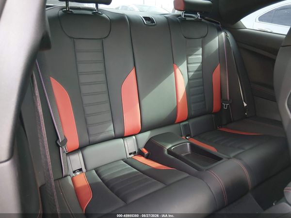 2025 BMW M2 — I8