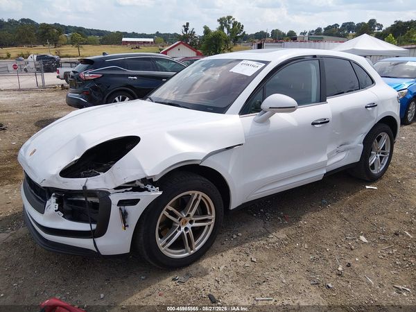 2022 PORSCHE MACAN — I2