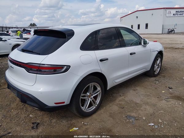 2022 PORSCHE MACAN — I4