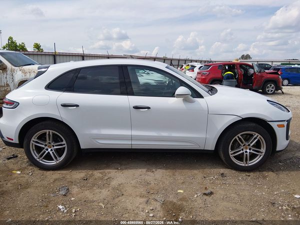 2022 PORSCHE MACAN — I116
