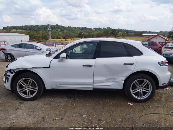 2022 PORSCHE MACAN — I117