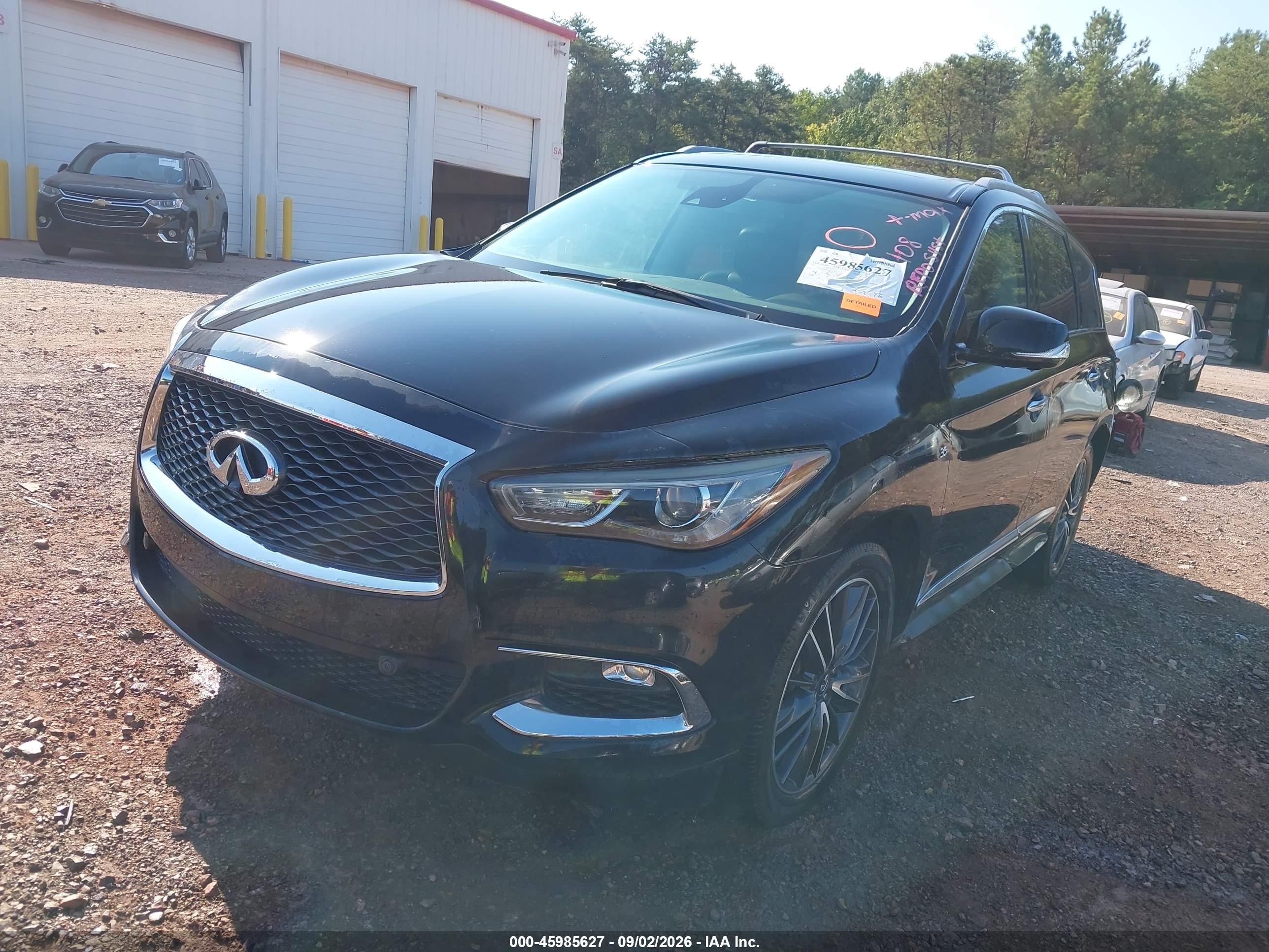 2017 INFINITI QX60 — I2