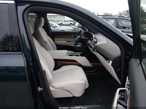 2026 CADILLAC VISTIQ LUXURY — I152