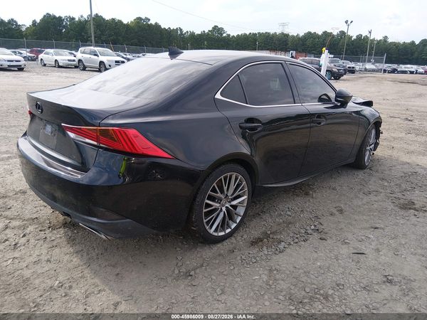 2018 LEXUS IS 300 — I4
