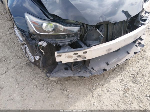 2018 LEXUS IS 300 — I155