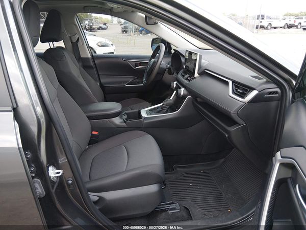 2024 TOYOTA RAV4 XLE — I5