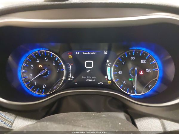 2021 CHRYSLER PACIFICA TOURING L — I7