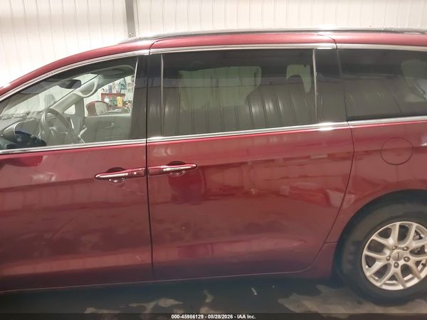 2021 CHRYSLER PACIFICA TOURING L — I117