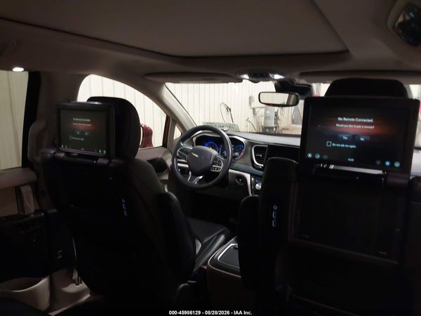 2021 CHRYSLER PACIFICA TOURING L — I152