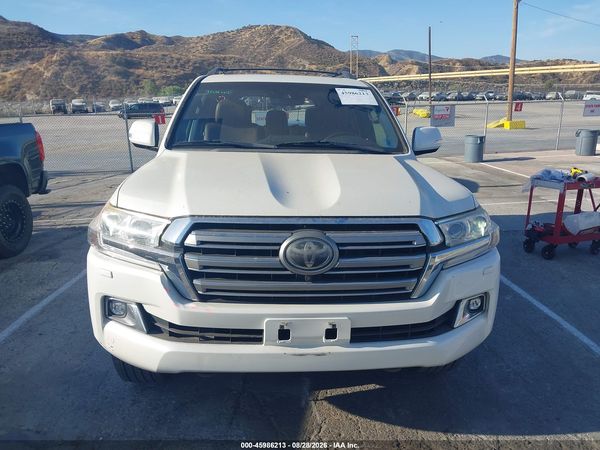2016 TOYOTA LAND CRUISER V8