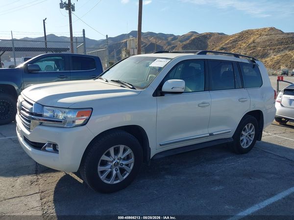 2016 TOYOTA LAND CRUISER V8