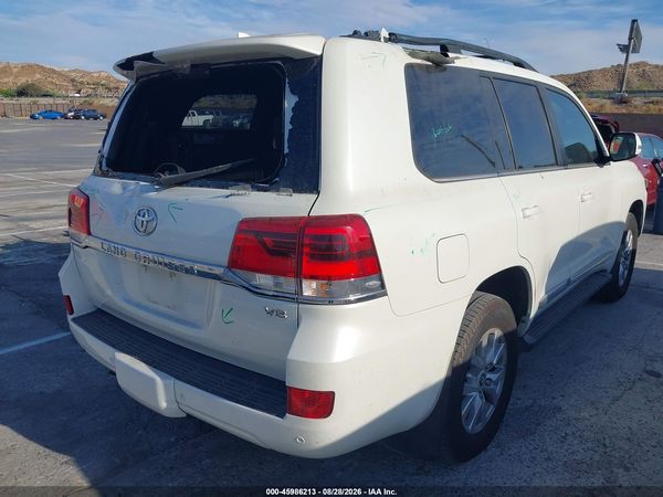 2016 TOYOTA LAND CRUISER V8